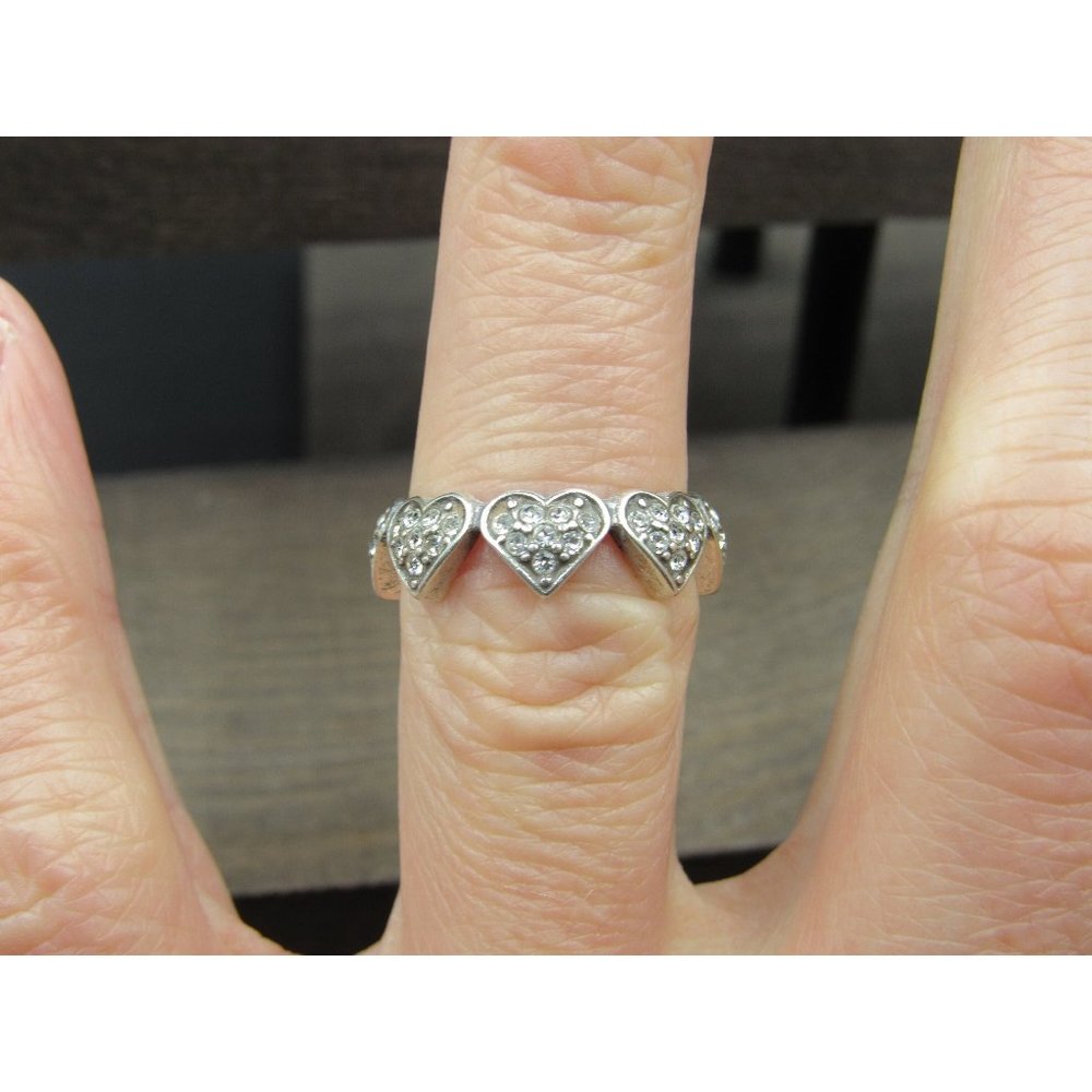 Size 6 Sterling Silver Tarnished Clear Crystal Hearts Band Ring - Picture 1 of 5